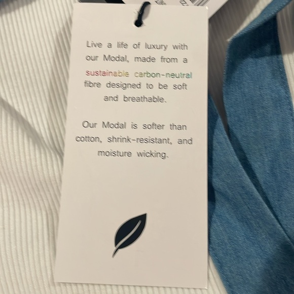 NWT Truth Women's White and Blue Collar Shirt Size Large - Picture 6 of 6